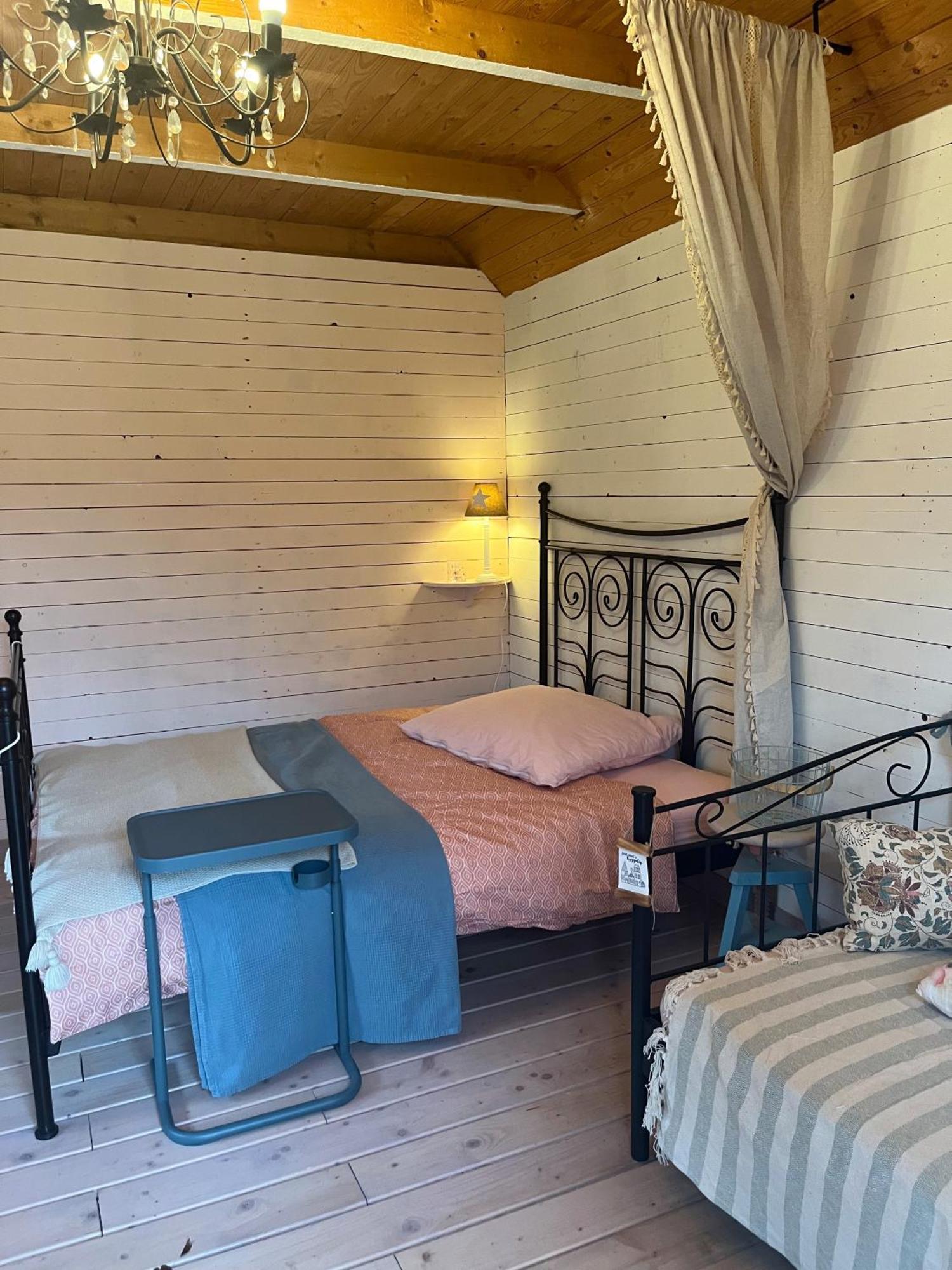 Privatunterkunft Gartenzimmer Zwischen Den Meeren Ladelund